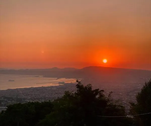 Daire Leperle Torre del Greco